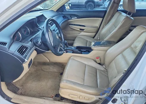 2011 Honda Accord Se z USA, uszkodzony, nr VIN 1HGCP2F6XBA140636